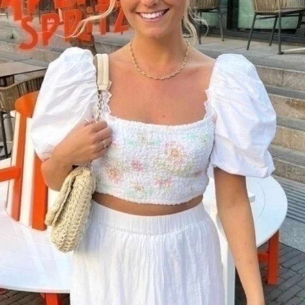 Zara Milkmaid Floral Smocked‎ Puff Sleeve White Crop Top Medium Romantic Cottage